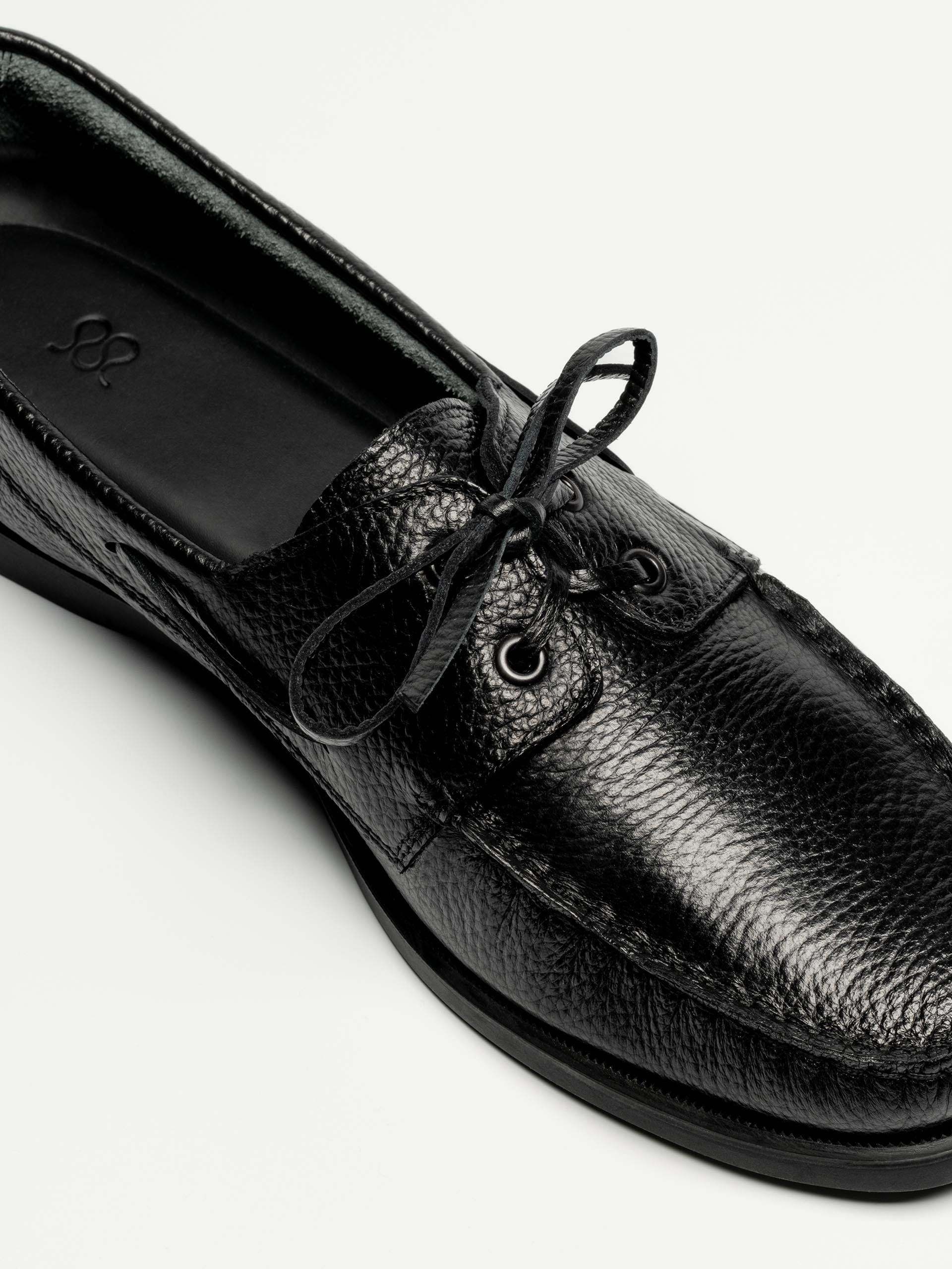 The Boat Shoe - Black Grain