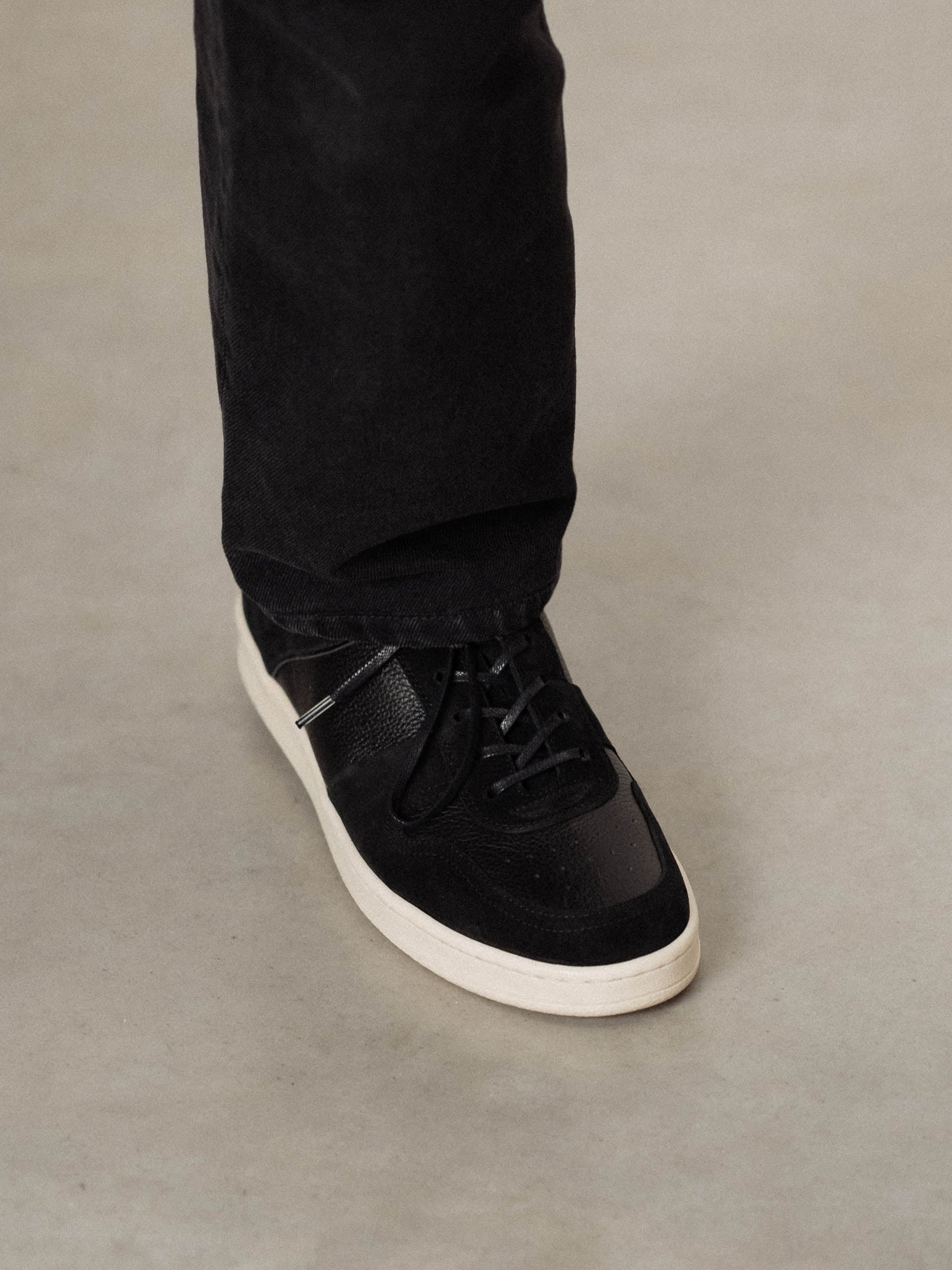 The Court Sneaker - Black