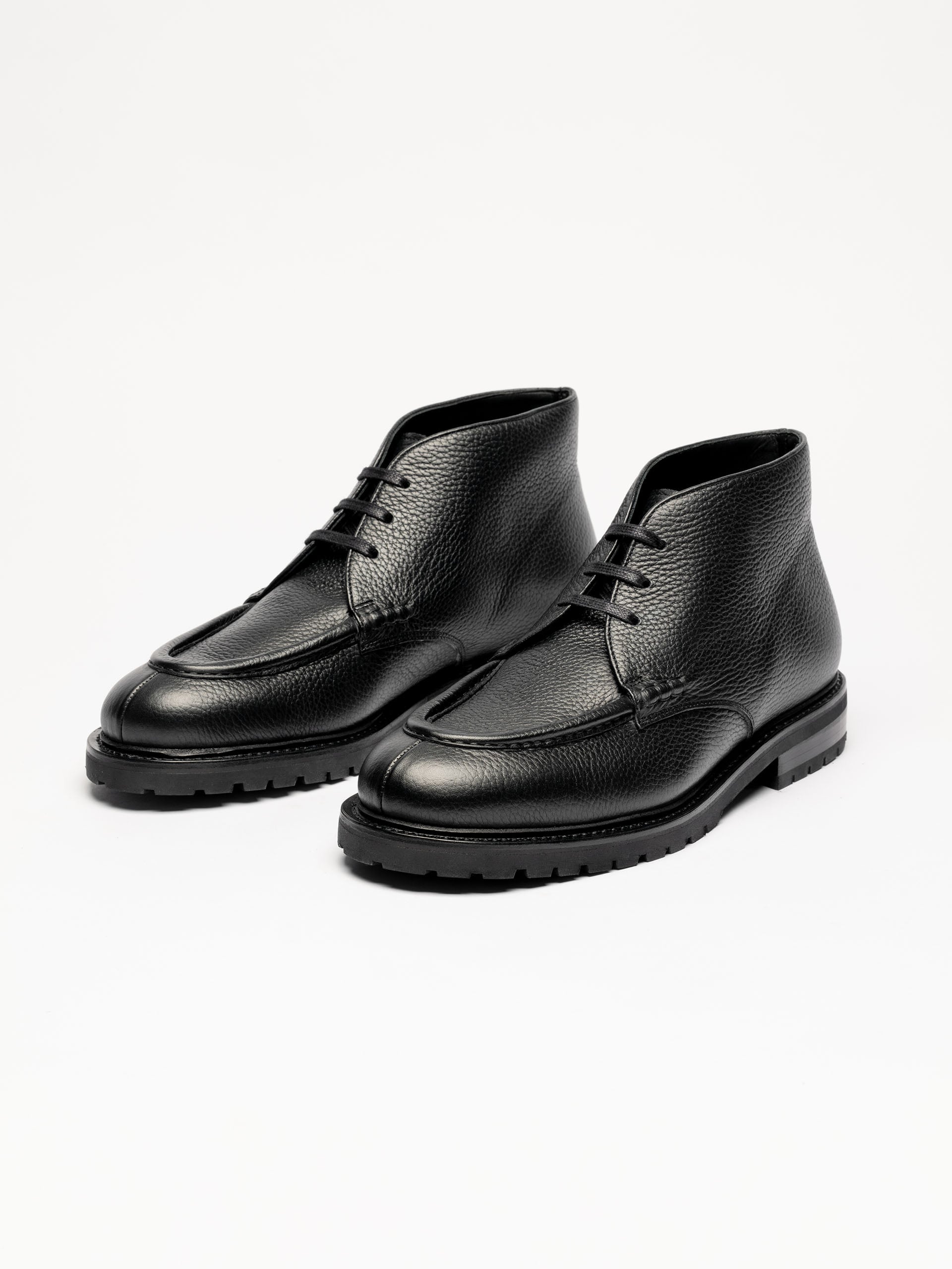 The Moc Toe Chukka - Black Grain