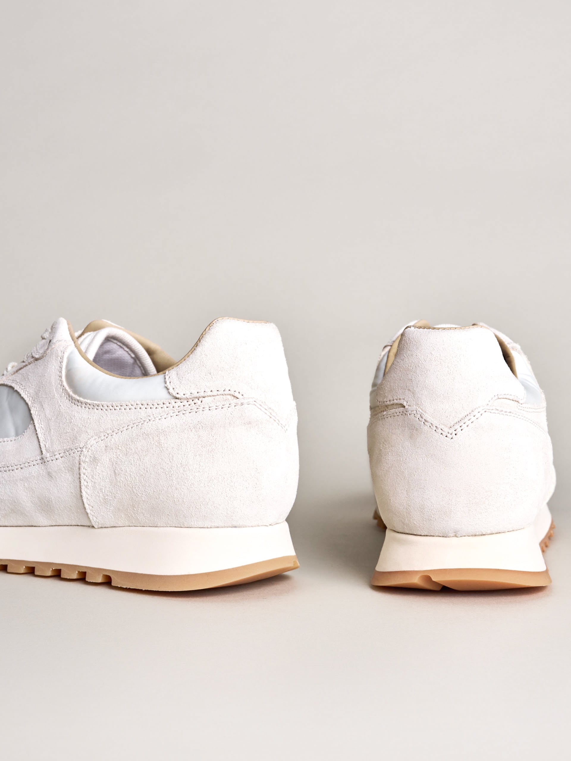 The Trainer - White