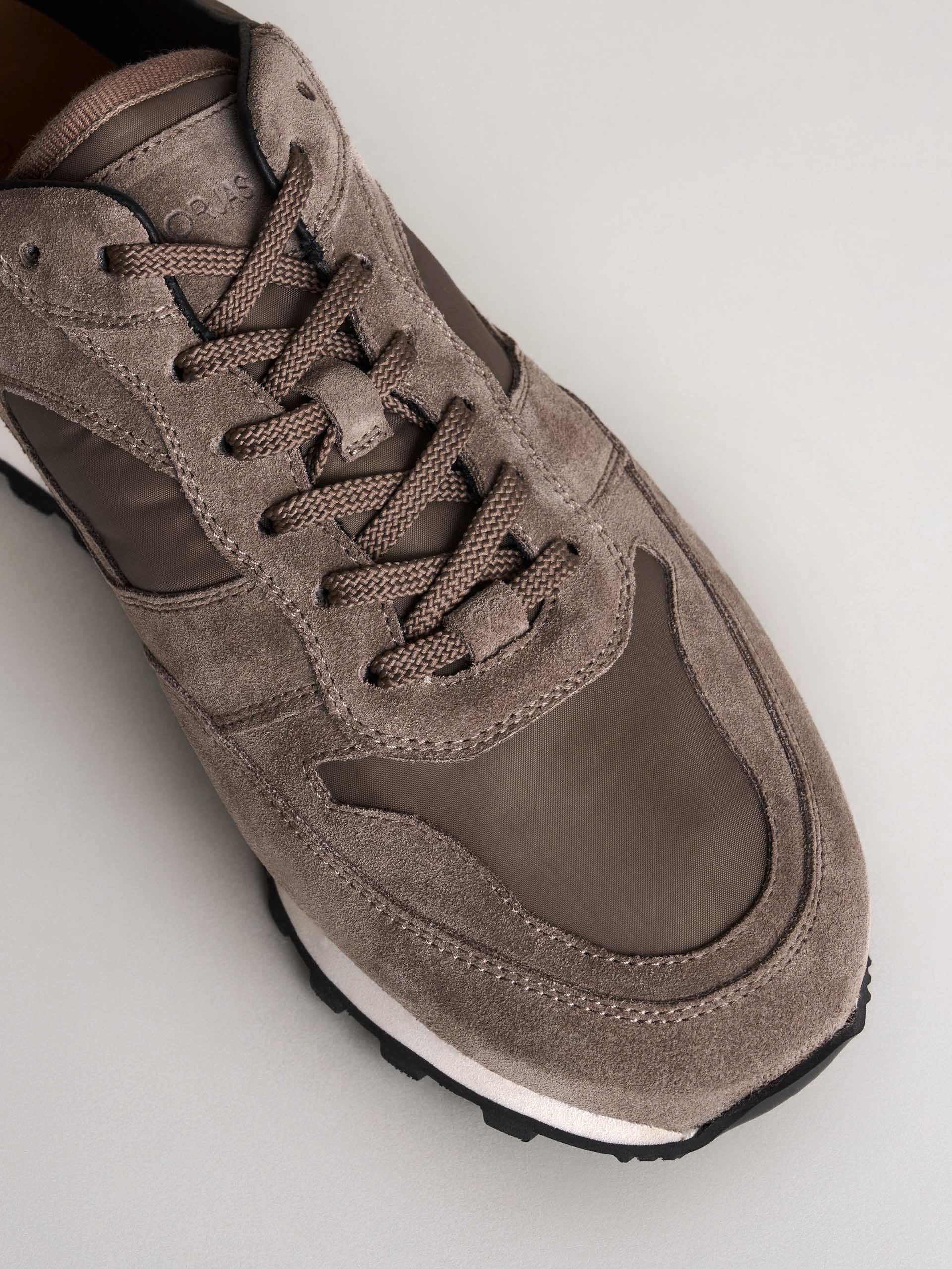 The Trainer - Taupe