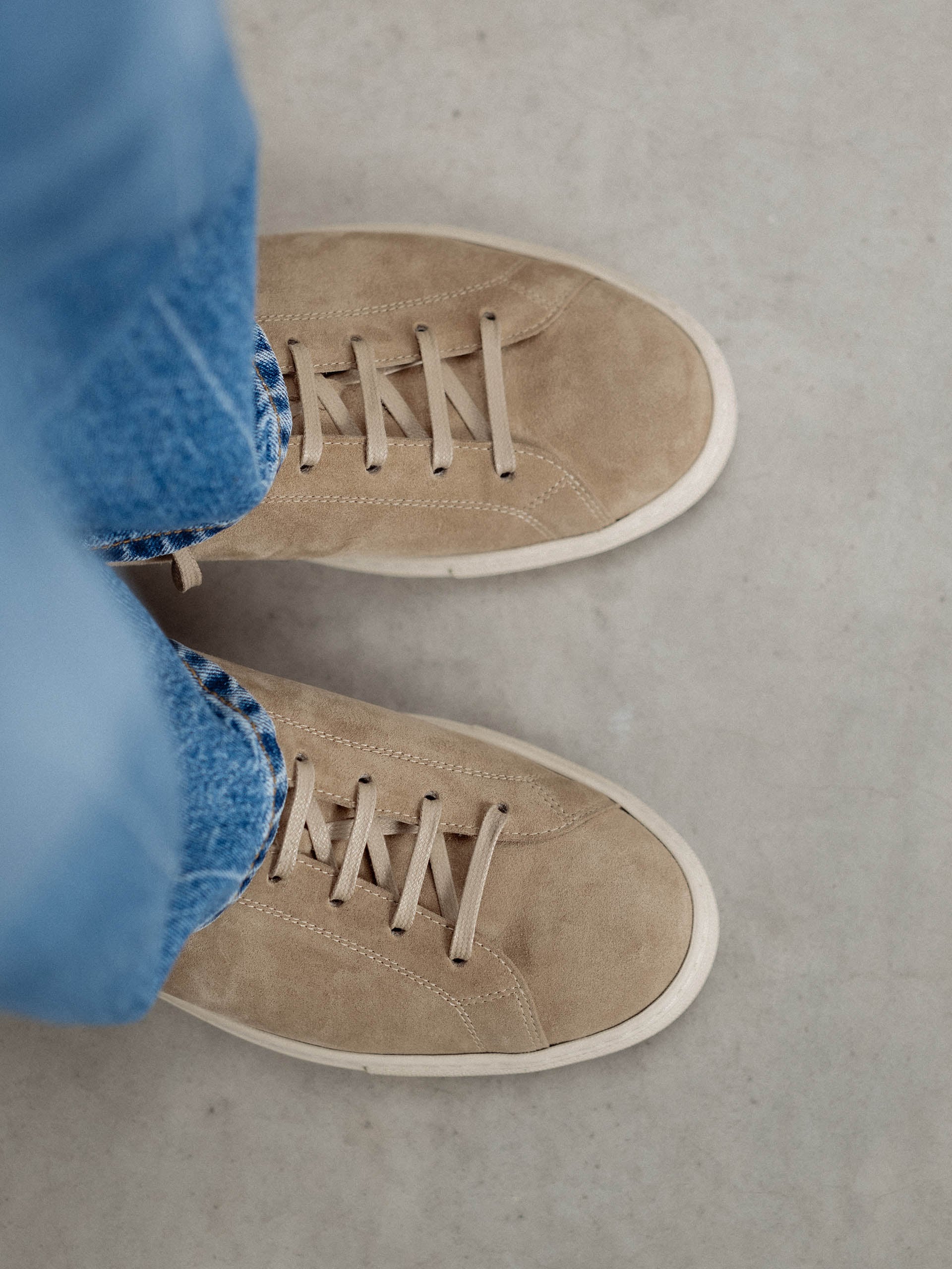 The Sneaker 02 - Beige Suede