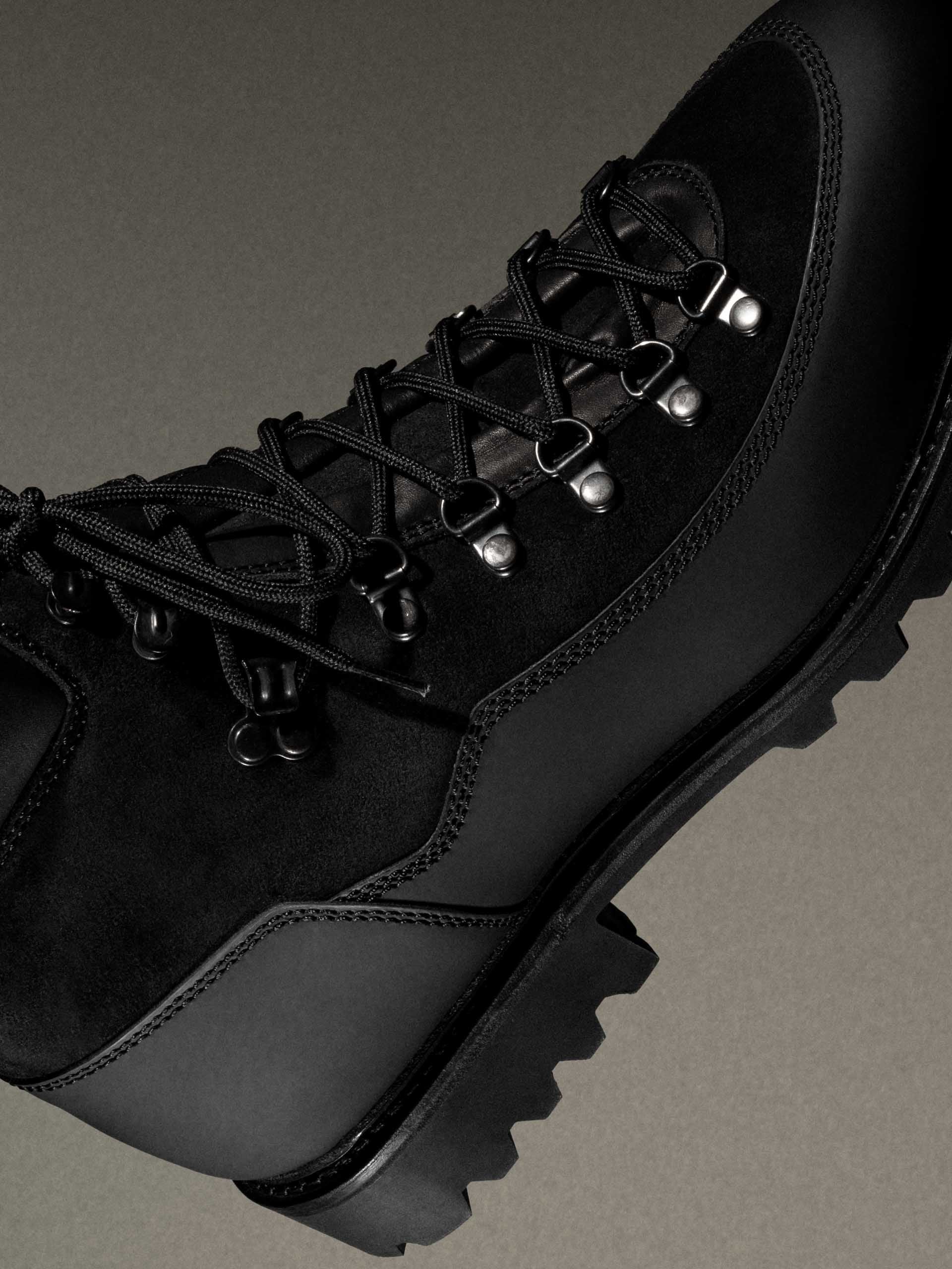 The Hiking Boot - Black Suede - Mudguard